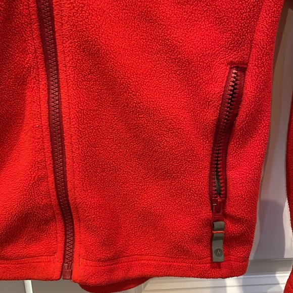 Marmot jacket size medium in red - Picture 3 of 11
